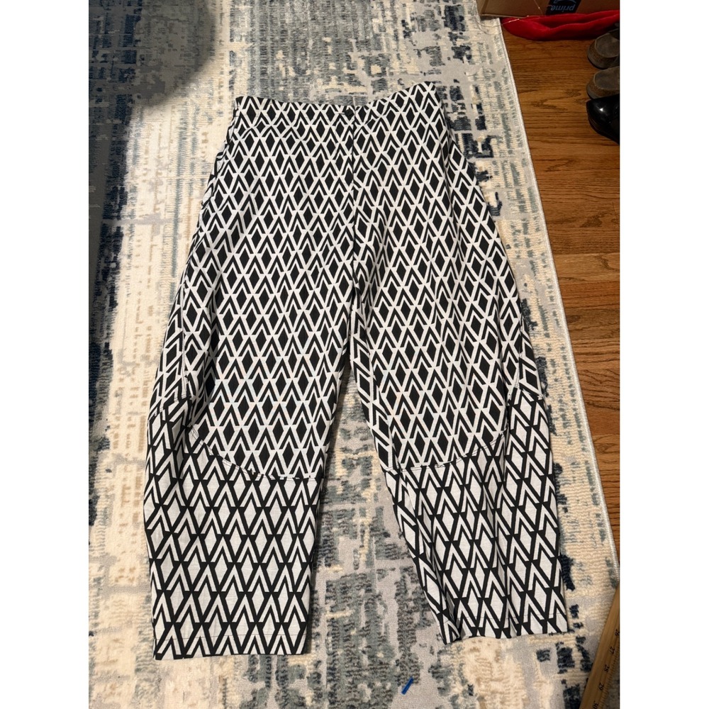 Ruti Black White Geometric Diamond Print Lantern Leg Womens Size 4 High Rise